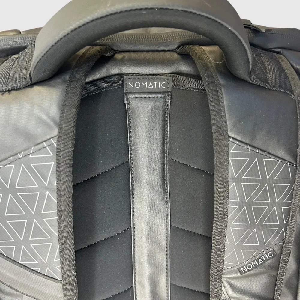 Nomatic Travel Pack Backpack 20L Expands to 24L Tech Laptop Carry On Black